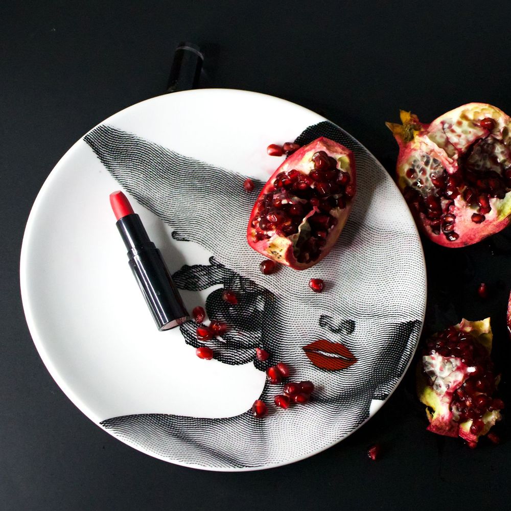 Mugs - MEDUSA IS BEAUTIFUL NOW - GORGO IRUKA