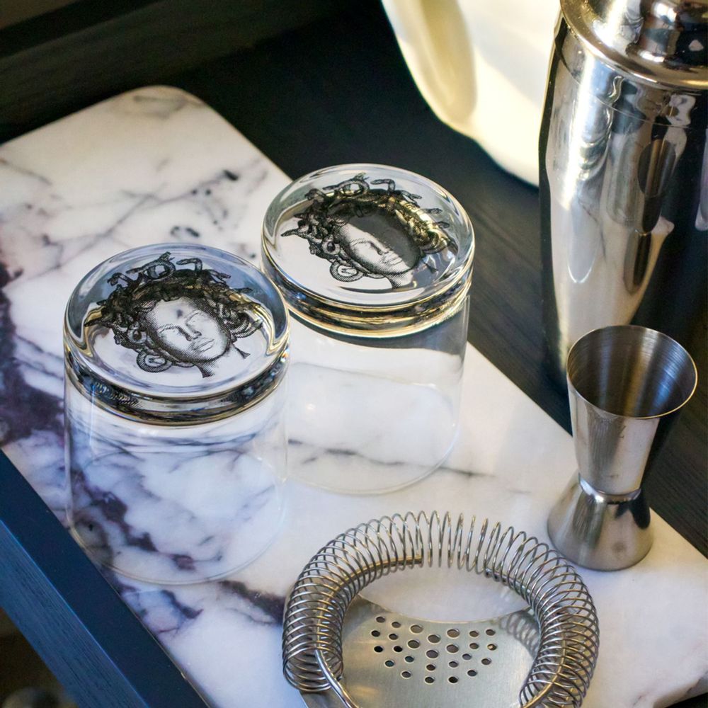 Mugs - MEDUSA IS BEAUTIFUL NOW - GORGO IRUKA