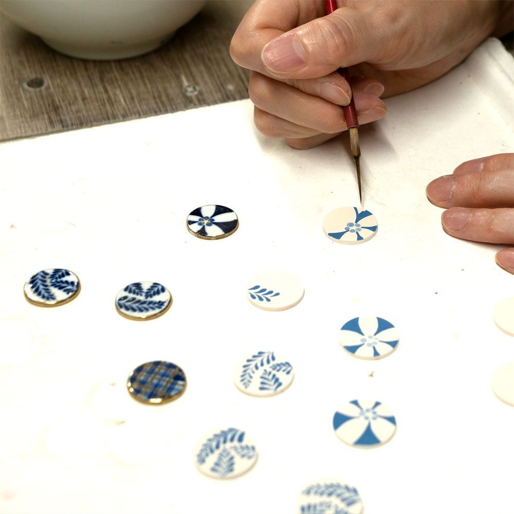 Bijoux - DESSINÉ À LA MAIN EN BLEU ET BLANC - NANAYOSHA