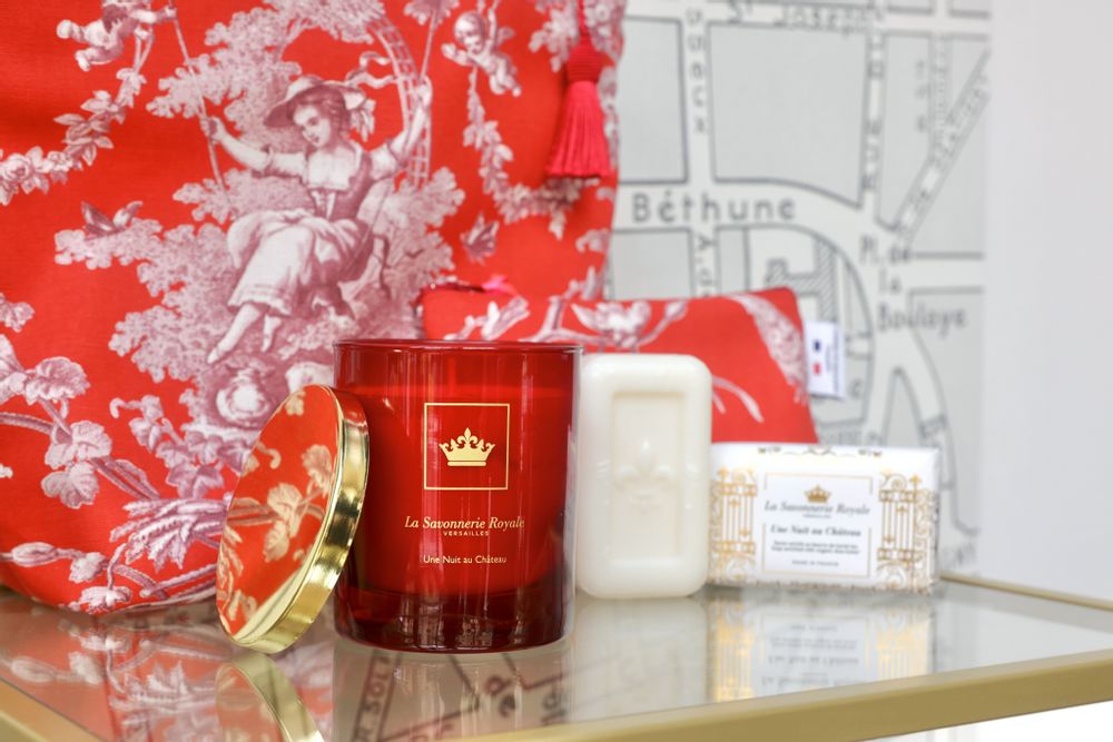 Candles - CANDLE ONE NIGHT AT THE CASTLE - COLOR - LA SAVONNERIE ROYALE
