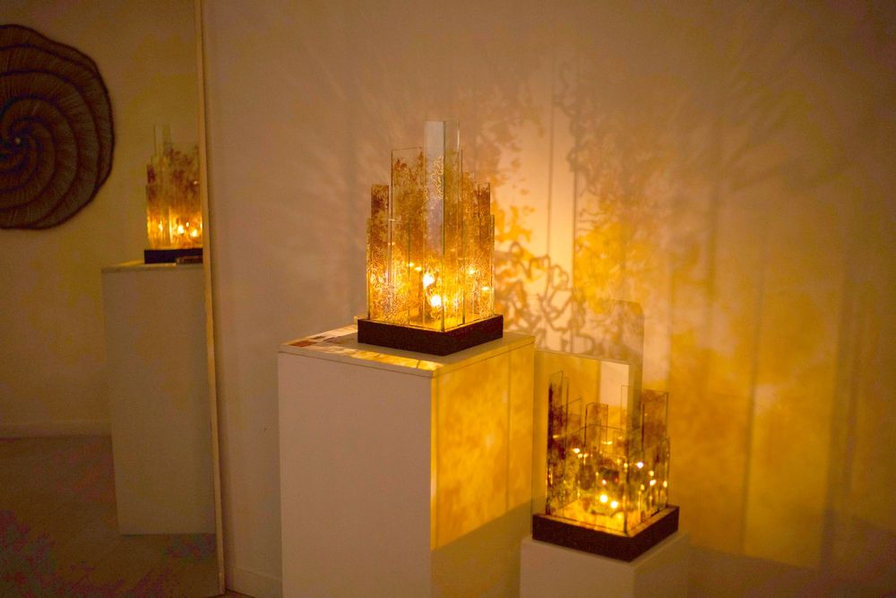 Lampes à poser - Luminaire d'ambiance . NEW-YORK . M . Collection Skyline - AURORE BOUTER GLASS ART