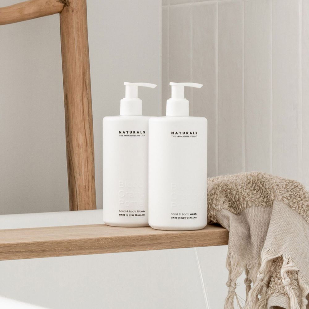 Savons - Naturals Gel douche pour les mains et le corps - THE AROMATHERAPY CO.