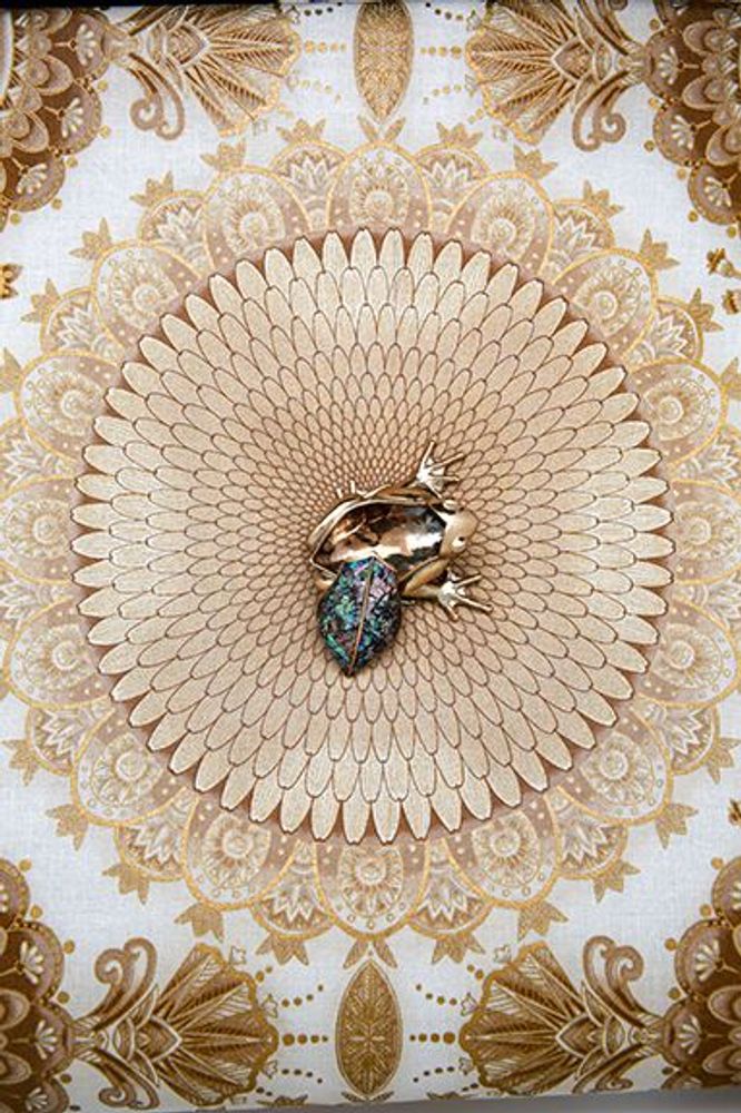 Decorative objects - Frog box made of recycled brass and natural mother-of-pearl - WILD BY MOSAIC