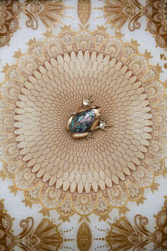 Decorative objects - Frog box made of recycled brass and natural mother-of-pearl - WILD BY MOSAIC