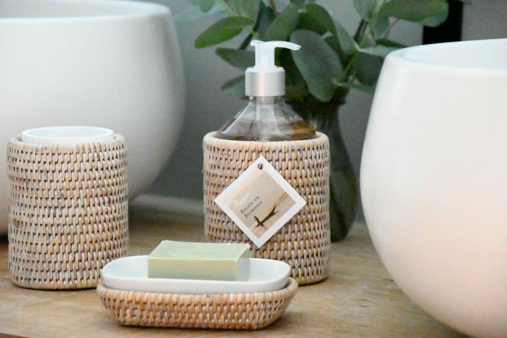 Soap dishes - Escale perfumed soap pump and liquid soap set - PAGAN