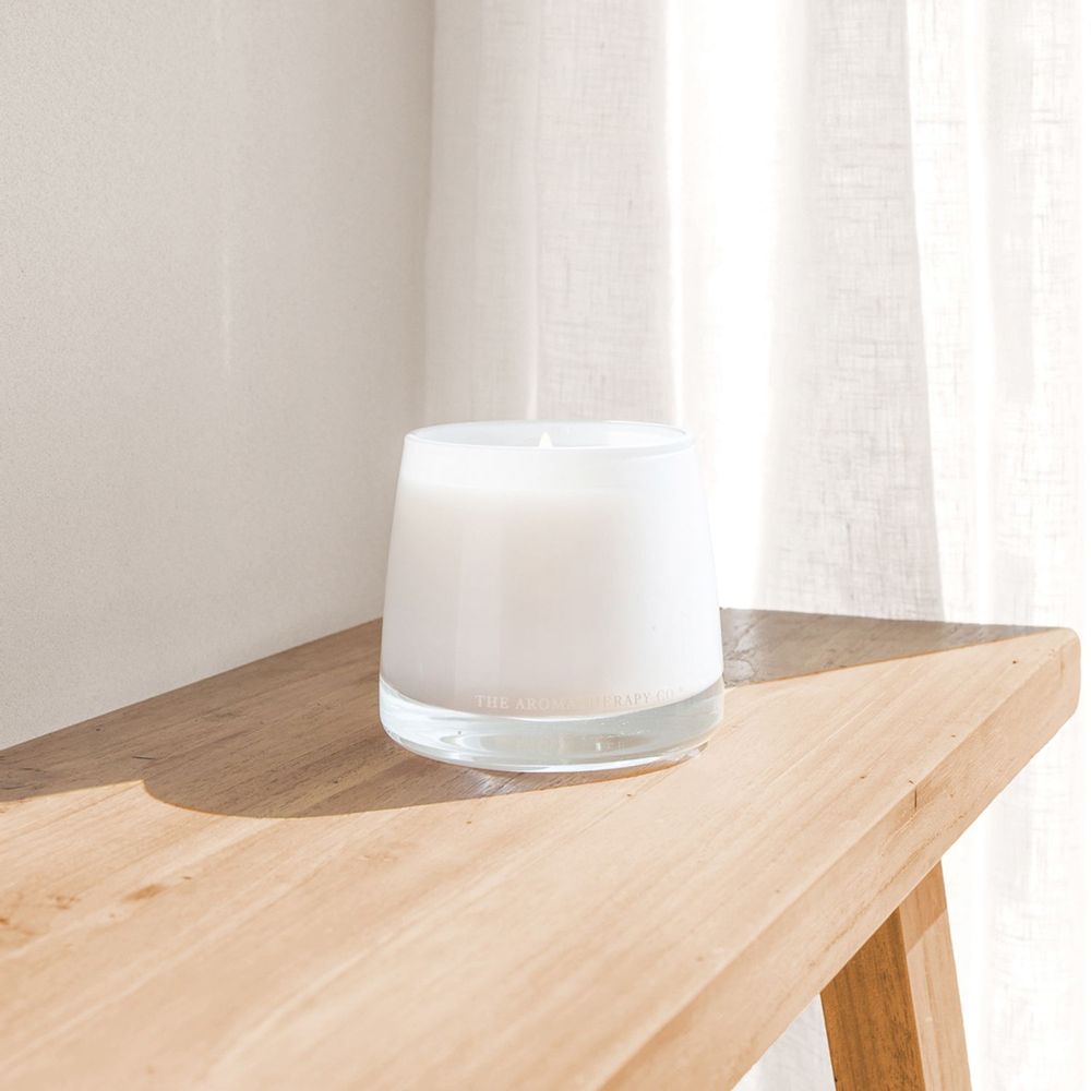Candles - Therapeutic soy wax candle with essential oils - THE AROMATHERAPY CO.