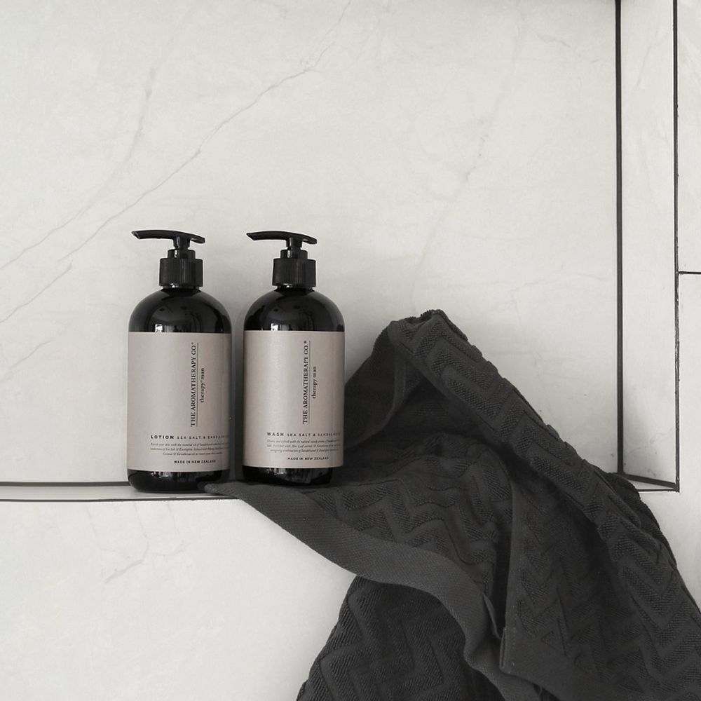 Cosmétiques - Hydratant coporel - Therapy Man - THE AROMATHERAPY CO.