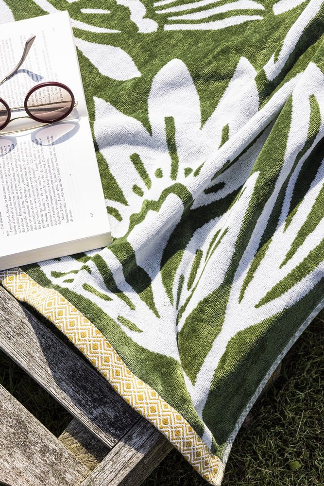 Serviettes de bain - Toucan Kaki - Drap de plage en jacquard de coton - ALEXANDRE TURPAULT