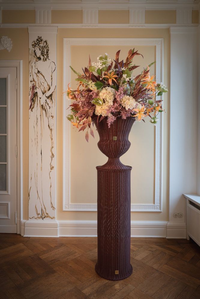 Floral decoration - MEDICI Vase with "Maddalena" Floral - VASEVOLL