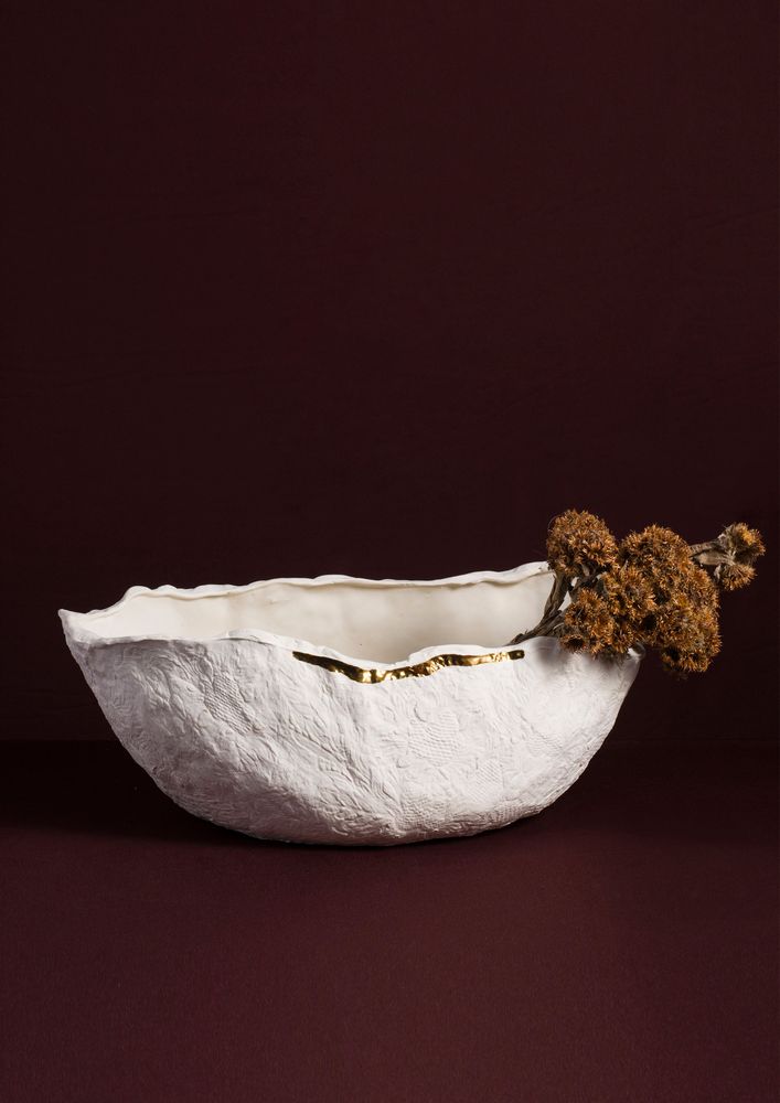 Vases - Porcelain and gold vase table center series - ATELIER LE MOTIF