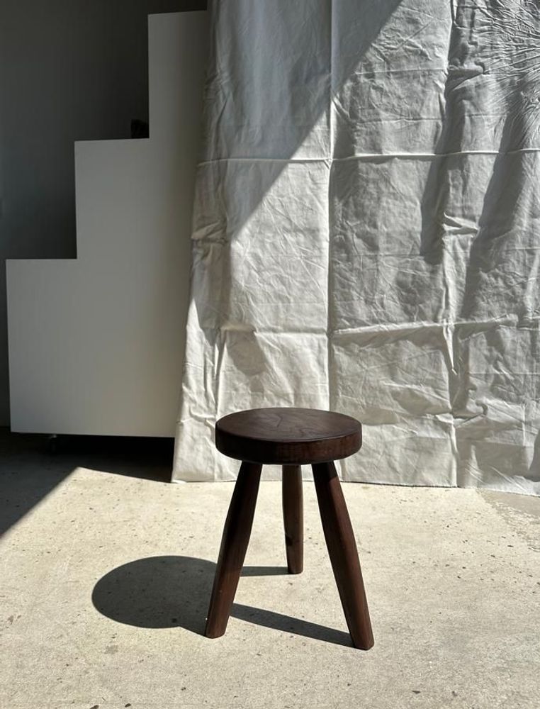 Stools - Small brown solid wood stool with circular seat - OFFICE OBJETS