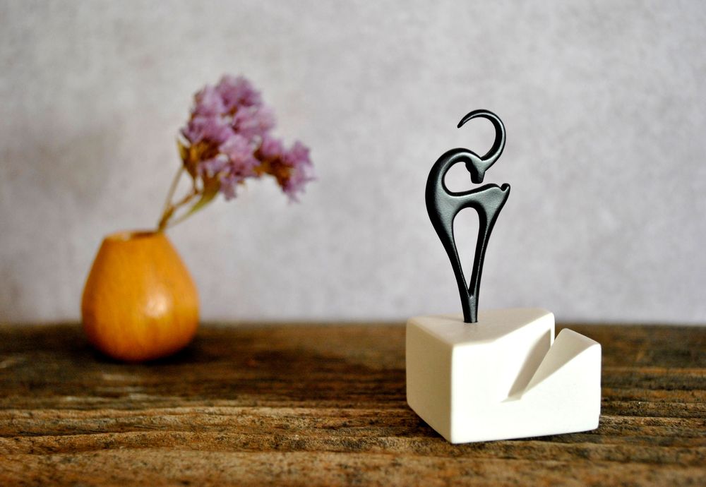 Sculptures, statuettes and miniatures - Card holder, Bronze Statuette Kri-Kri. - MATTER.