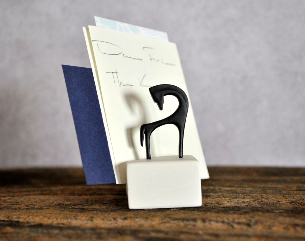 Sculptures, statuettes et miniatures - Titulaire de la carte, Statuette en bronze Cheval. - MATTER.