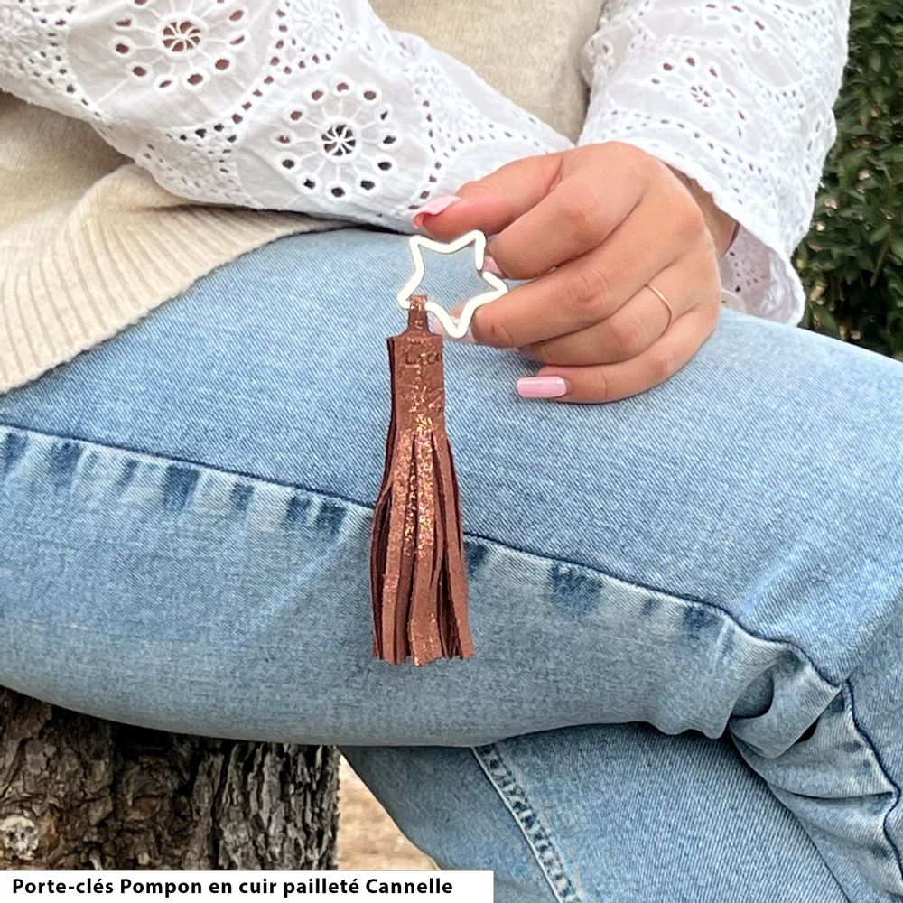 Leather goods - Glitter Leather Tassel Keychain - LA CARTABLIÈRE