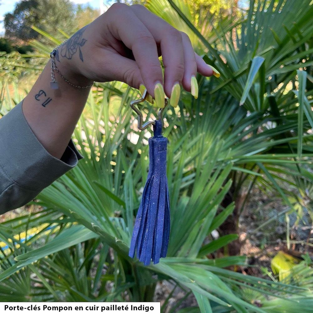 Leather goods - Glitter Leather Tassel Keychain - LA CARTABLIÈRE