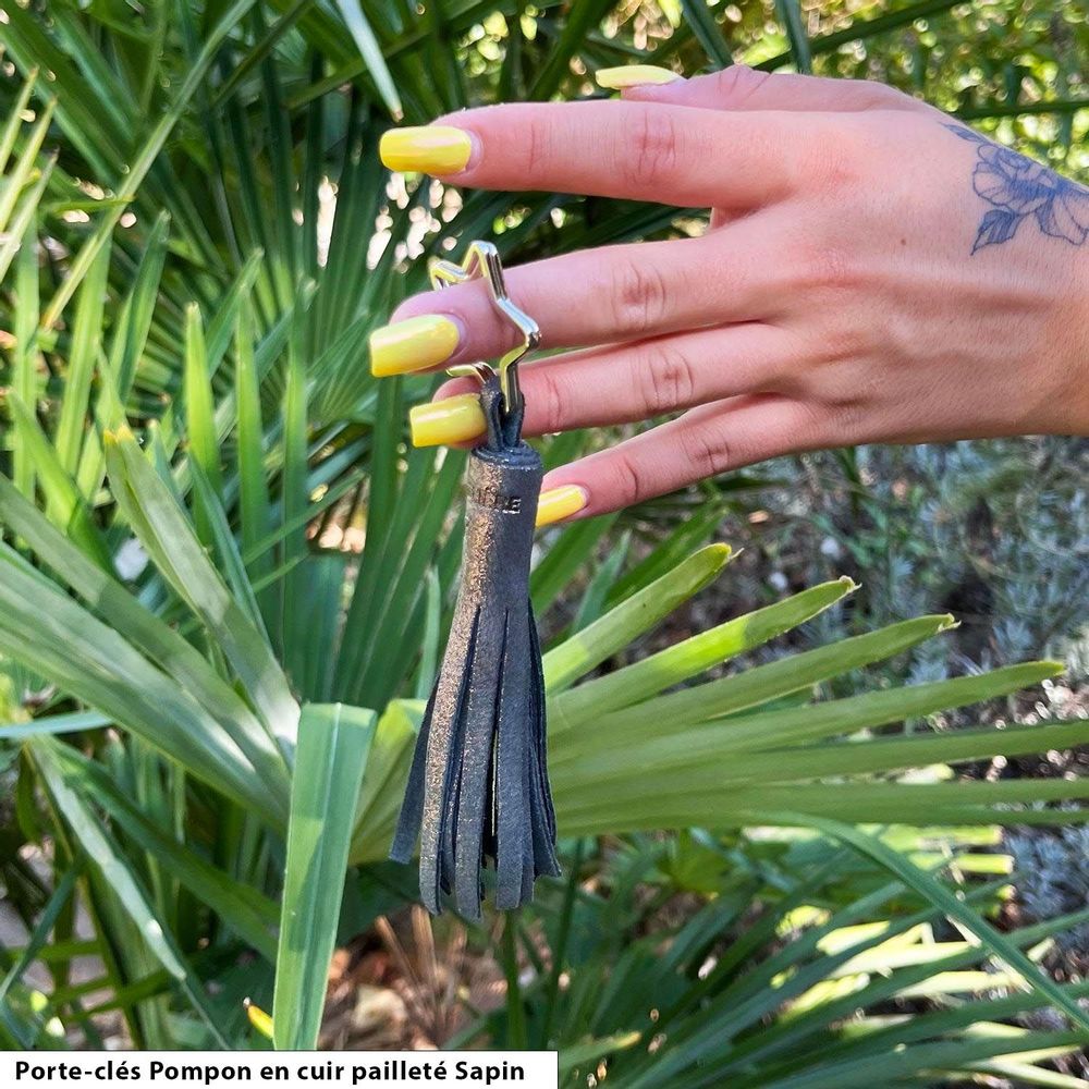 Leather goods - Glitter Leather Tassel Keychain - LA CARTABLIÈRE
