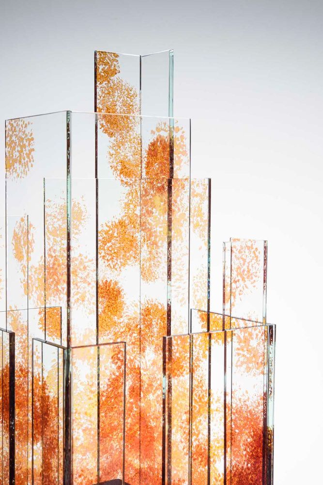 Unique pieces - Ambient light. POMEGRANATE. L. Skyline Collection - AURORE BOUTER GLASS ART