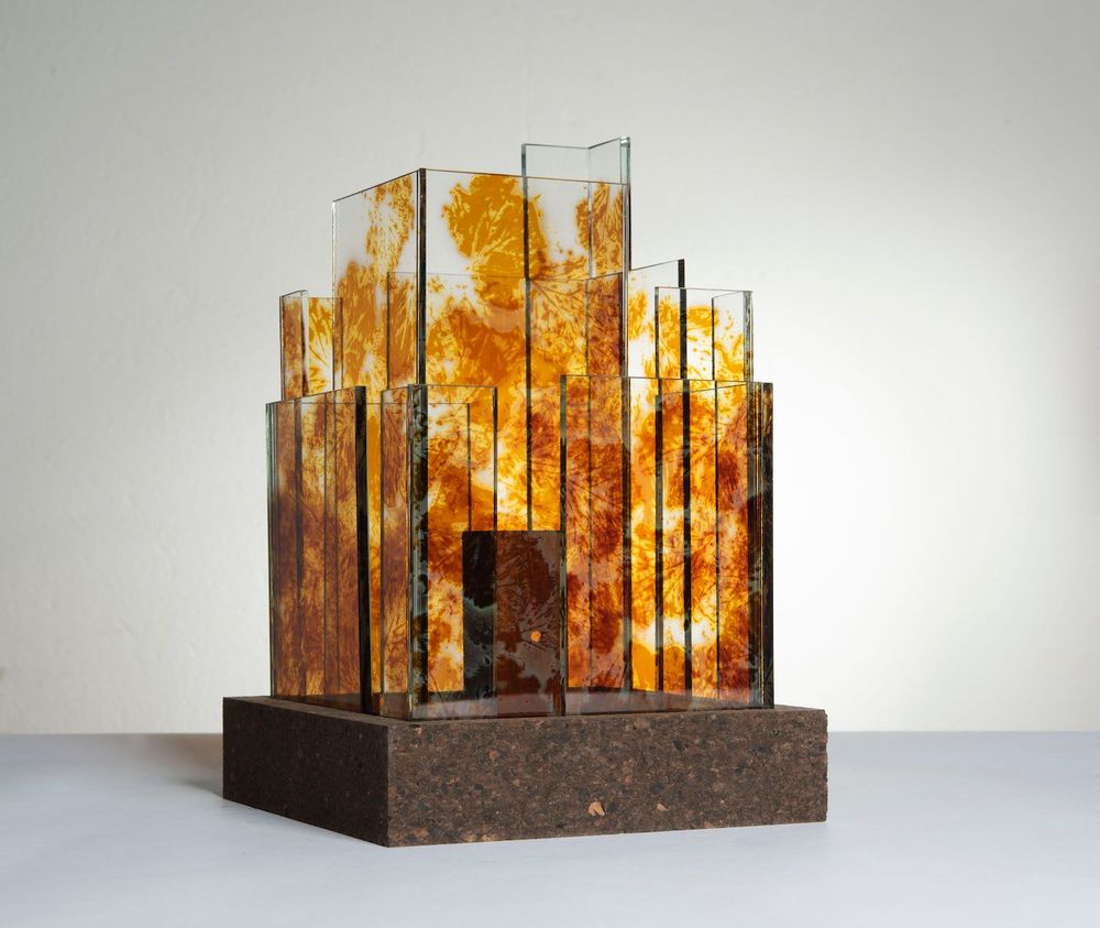 Unique pieces - Ambient light. IZAMAL. S. Skyline Collection - AURORE BOUTER GLASS ART