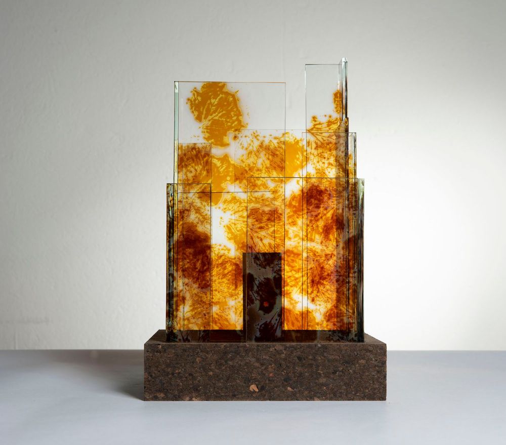 Unique pieces - Ambient light. IZAMAL. S. Skyline Collection - AURORE BOUTER GLASS ART