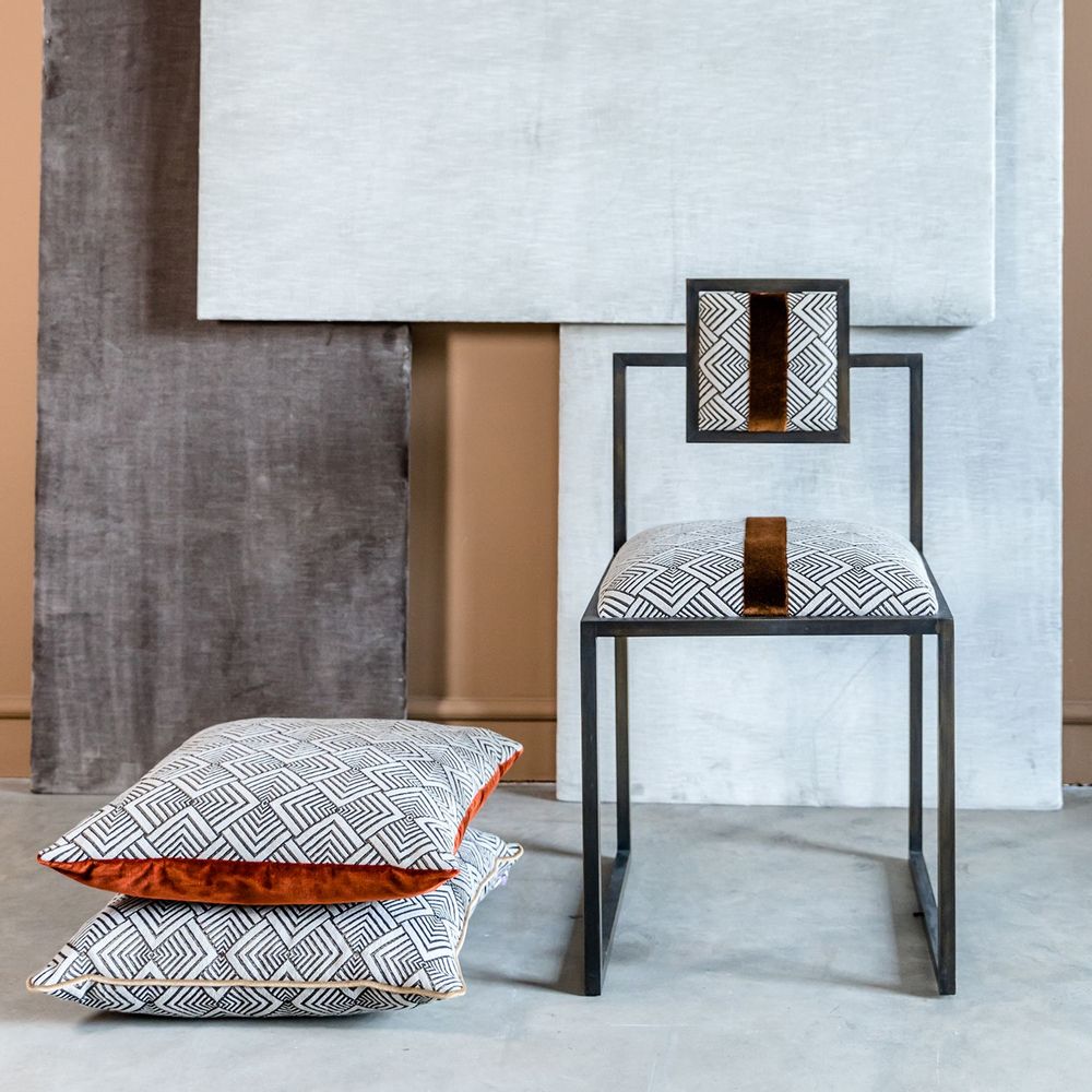 Cushions - SOFT FURNISHINGS: QUILTS AND CUSHIONS - L'OPIFICIO