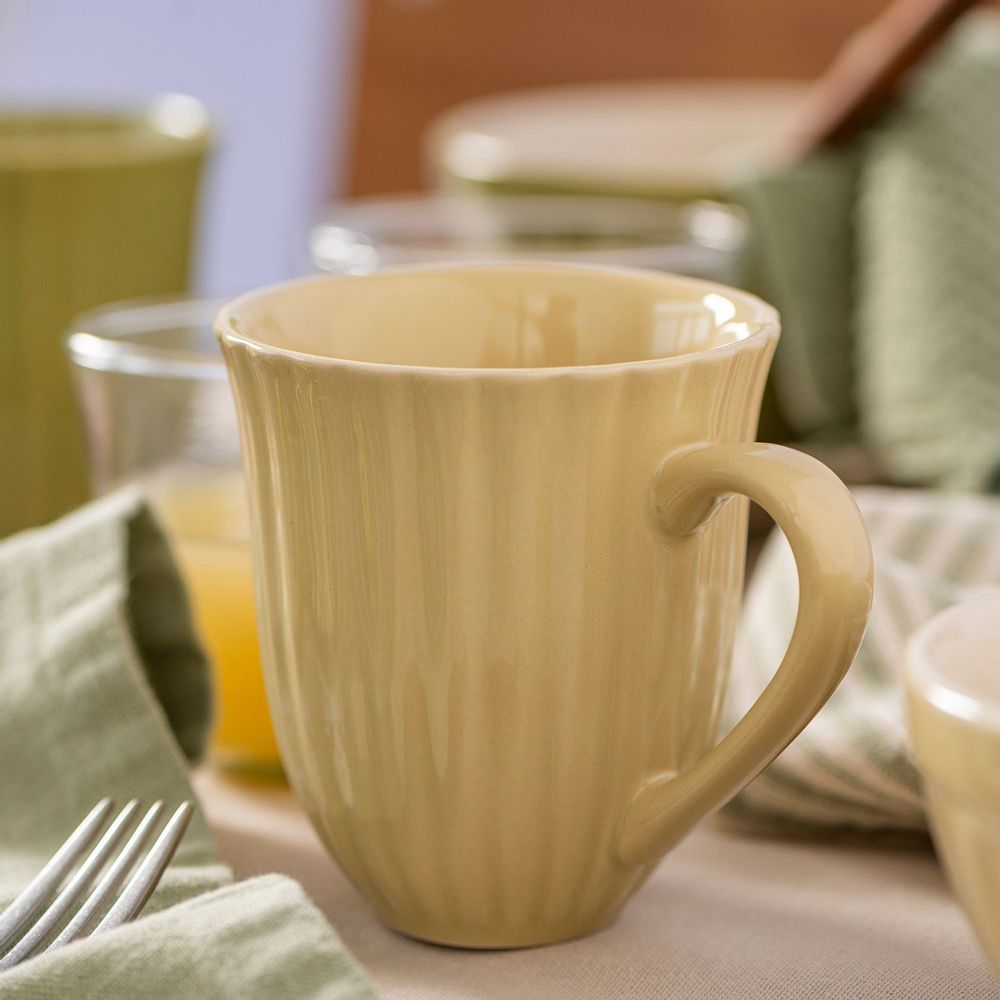 Objets de décoration - Mynte® Hazelnut & Wheat Straw en grès et en tricot - IB LAURSEN