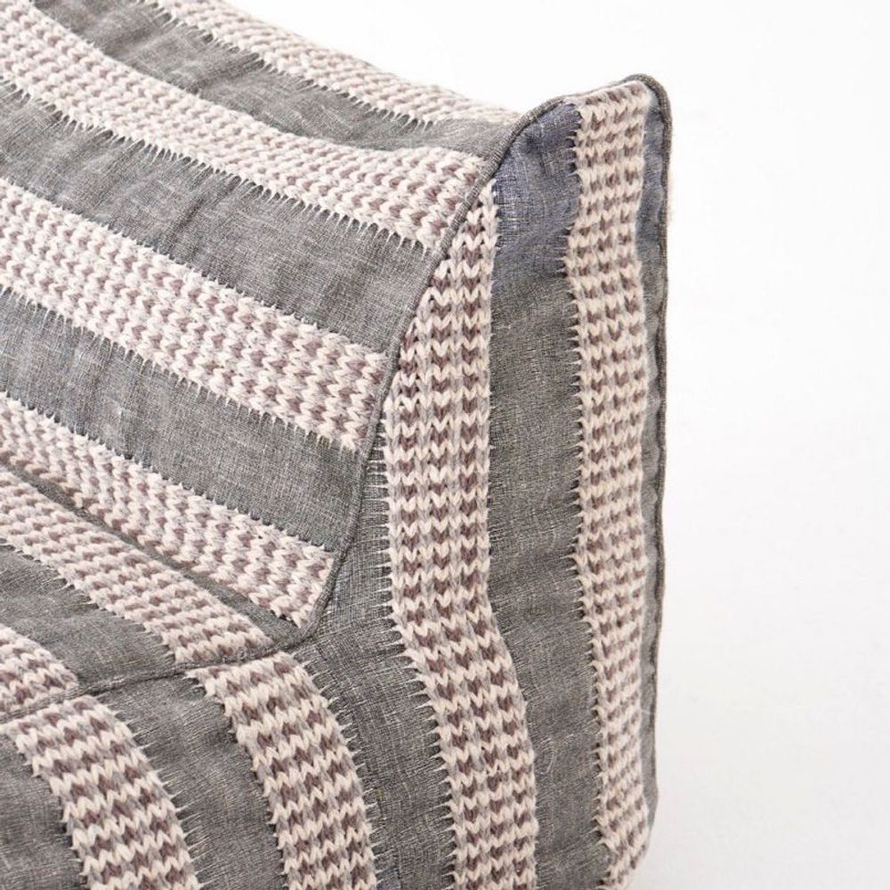 Fabric cushions - HOME INTERIOR DECORATION - MUNIE