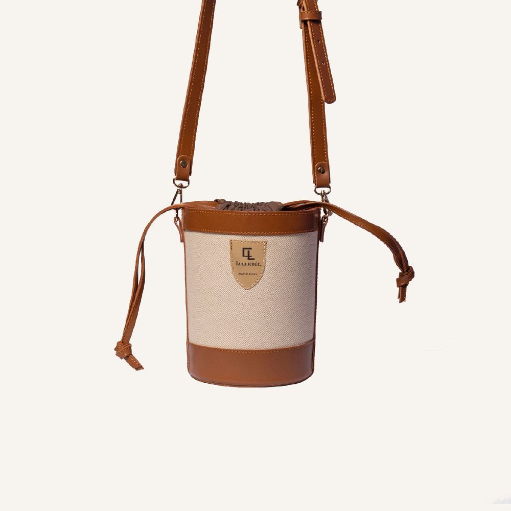 Sacs et cabas - Sac seau en cuir écru-camel - LOOMCODE