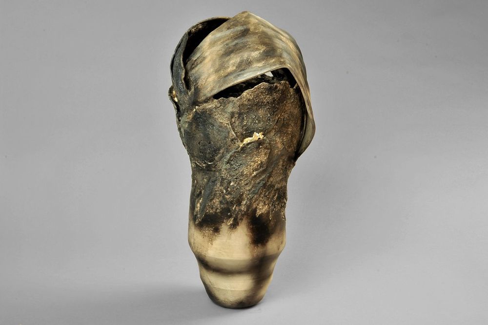 Ceramic - Albanegra XXXXVI Sculpture - CLAIRE FRECHET