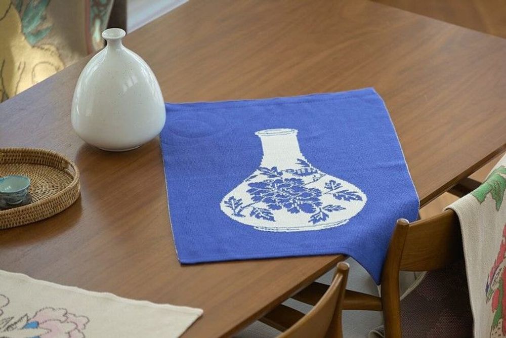 Throw blankets - Joseon white porcelain with Flowers and a bird Fabric Poster - BON`EE(LIVING ART BRAND)