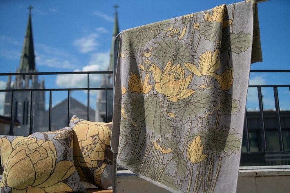 Cushions - Lotus & Bird Cushions Cover - BON`EE(LIVING ART BRAND)