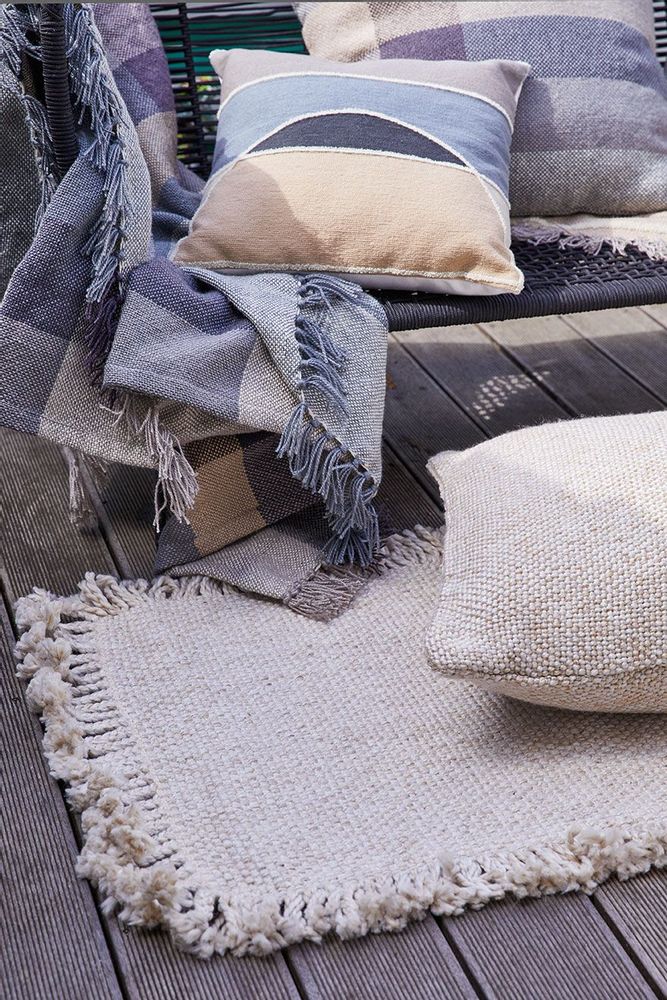 Comforters and pillows - Indoor and outdoor cushion ELEMENTS made of recycled PET - LIV INTERIOR