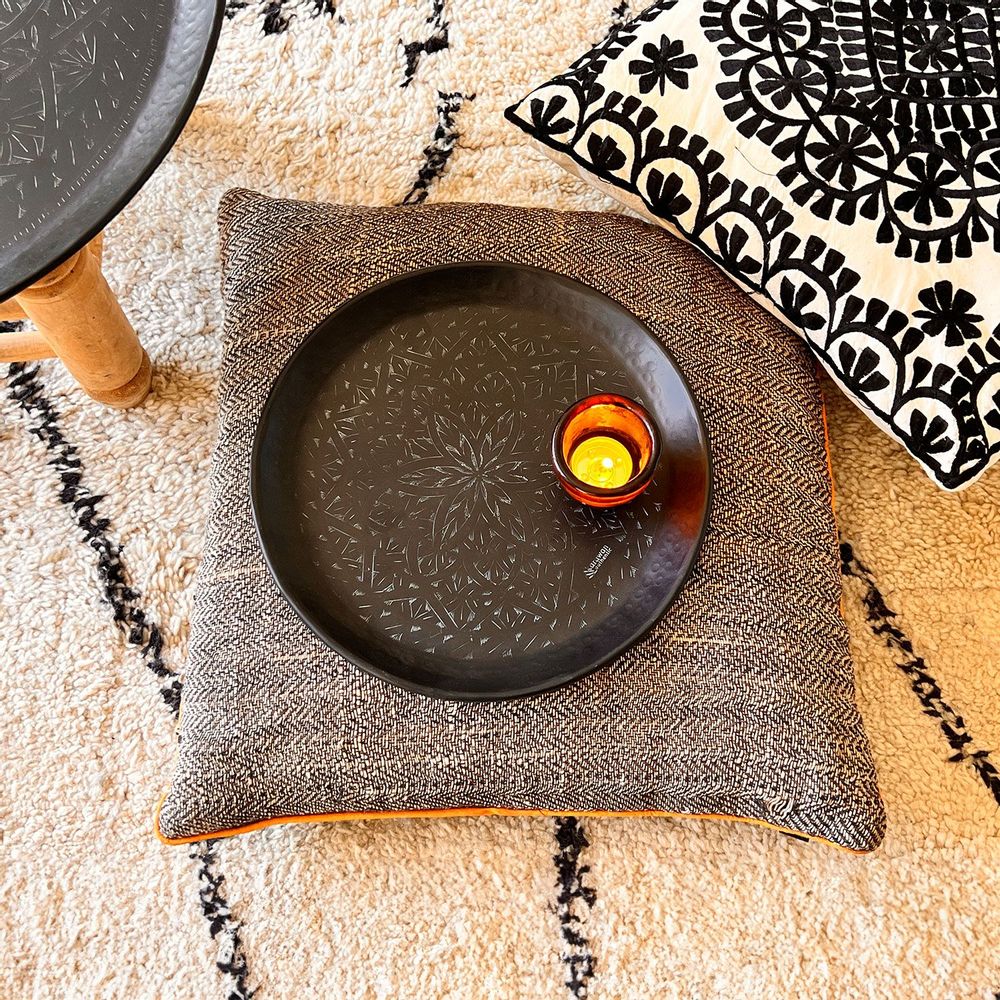 Decorative objects - BLACK BRASS TRAY ENGRAVED WITH 'ARABESK' - KARAWAN AUTHENTIC