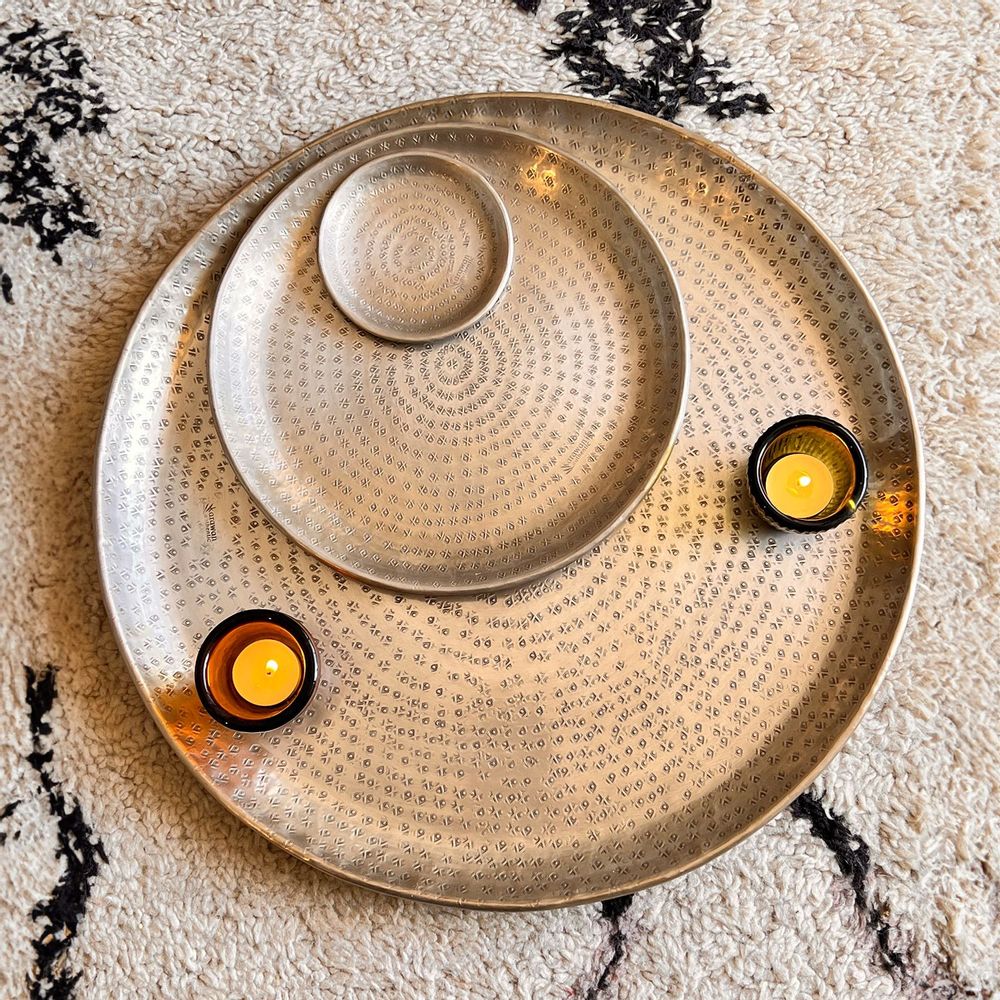 Objets de décoration - COUPELLE EN LAITON ARGENTÉ MARTELÉ ET GRAVÉ 'PALMYR' - KARAWAN AUTHENTIC