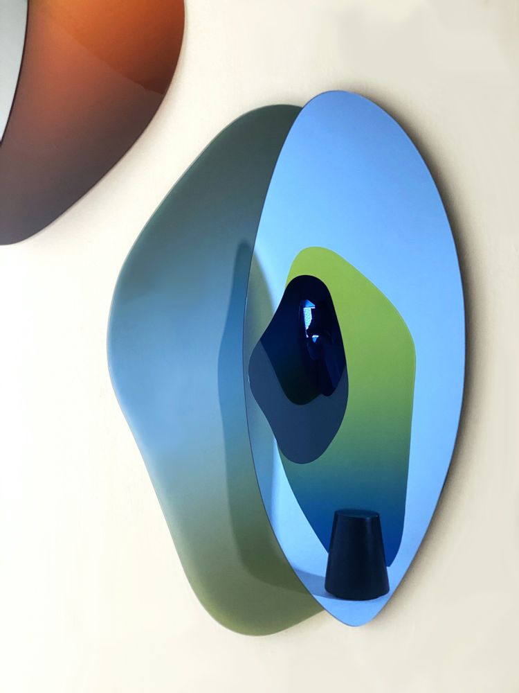 Miroirs - The Chroma Mirror - FORM: