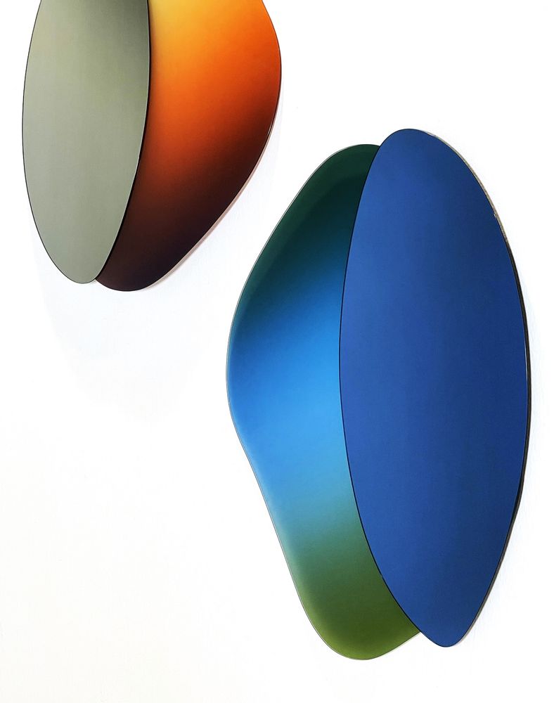 Miroirs - The Chroma Mirror - FORM: