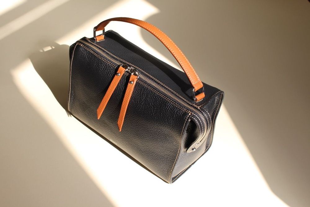 Bags and totes - THE CHESTER IN BLACK/COGNAC - RUSKIN
