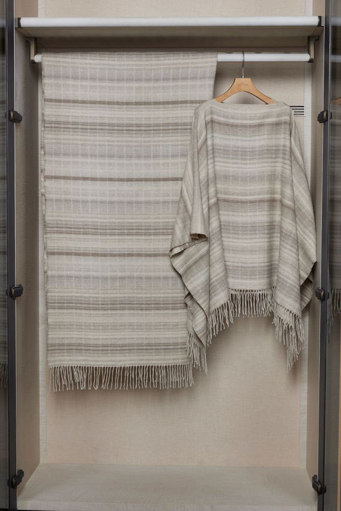 Throw blankets - Tibetan Pulu handmade natural cashmere plaid - SANDRIVER CASHMERE
