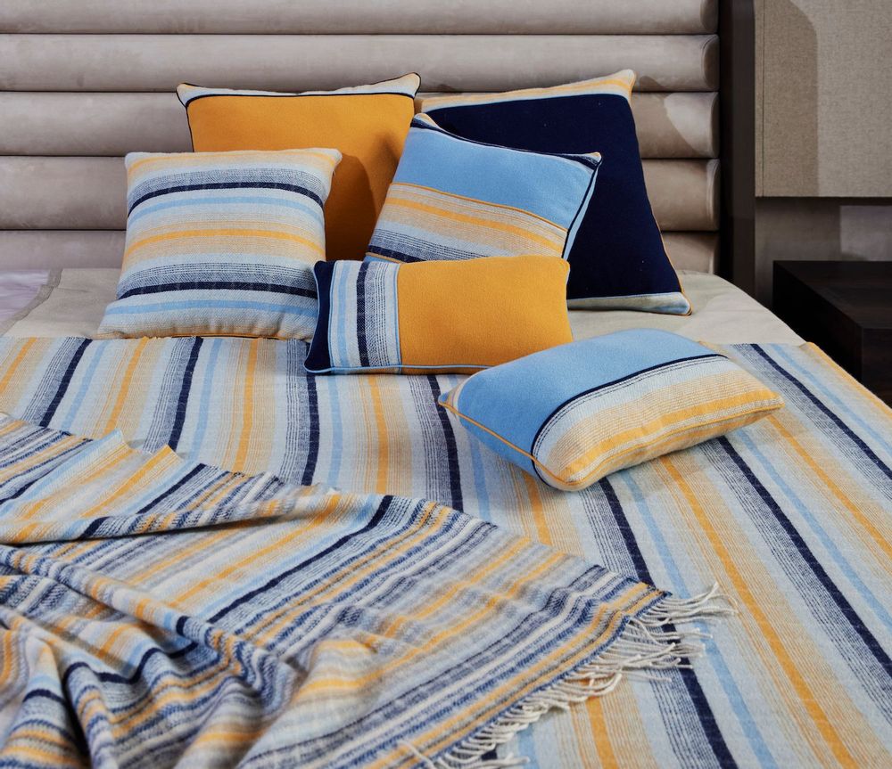 Throw blankets - Cashmere double blanket with jersey trim - SANDRIVER CASHMERE