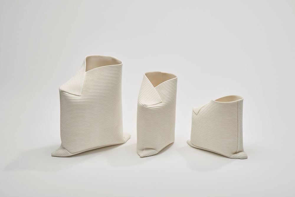 Vases - Vases en porcelaine Pliages - FANNY LAUGIER PORCELAINE