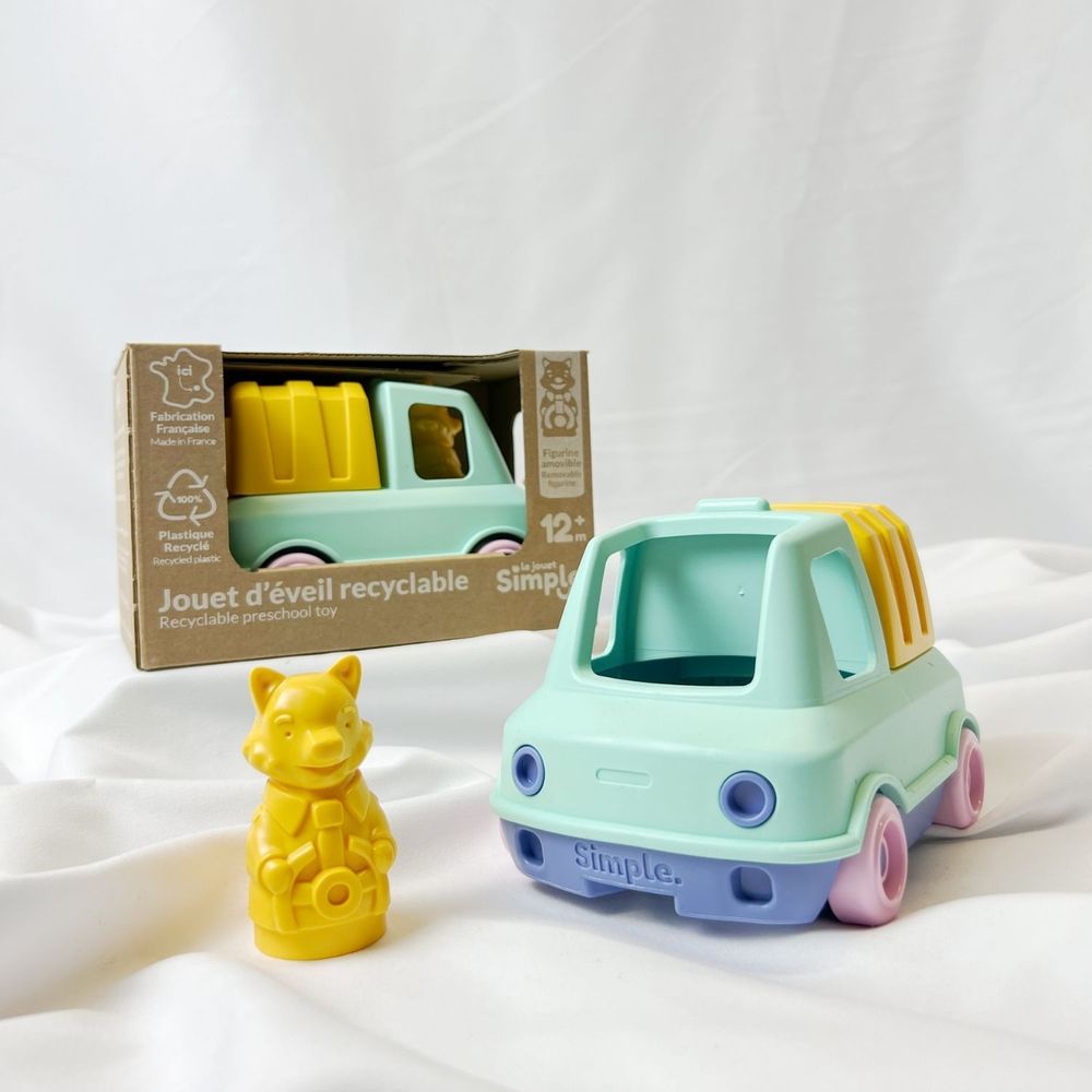 Toys - My first train trucks - Made in France 100% recycled and recyclable plastic - LE JOUET SIMPLE.