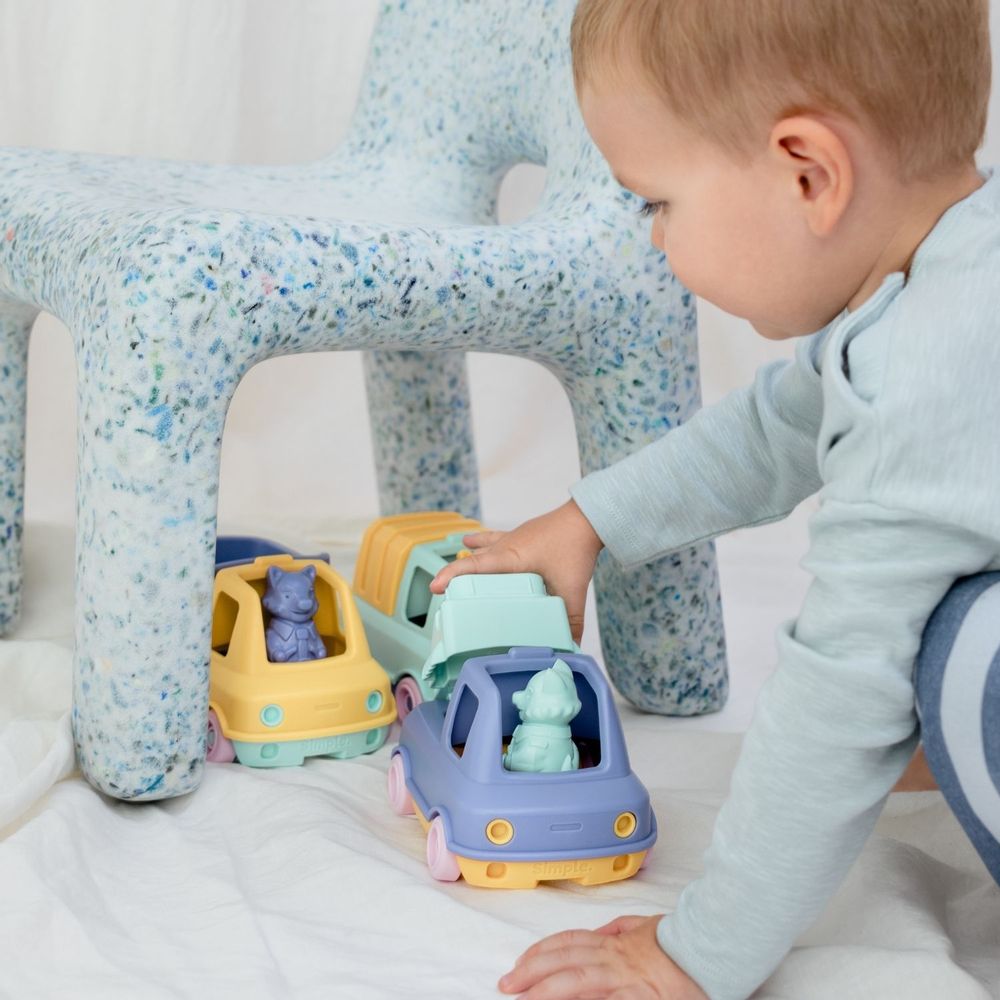 Toys - My first train trucks - Made in France 100% recycled and recyclable plastic - LE JOUET SIMPLE.