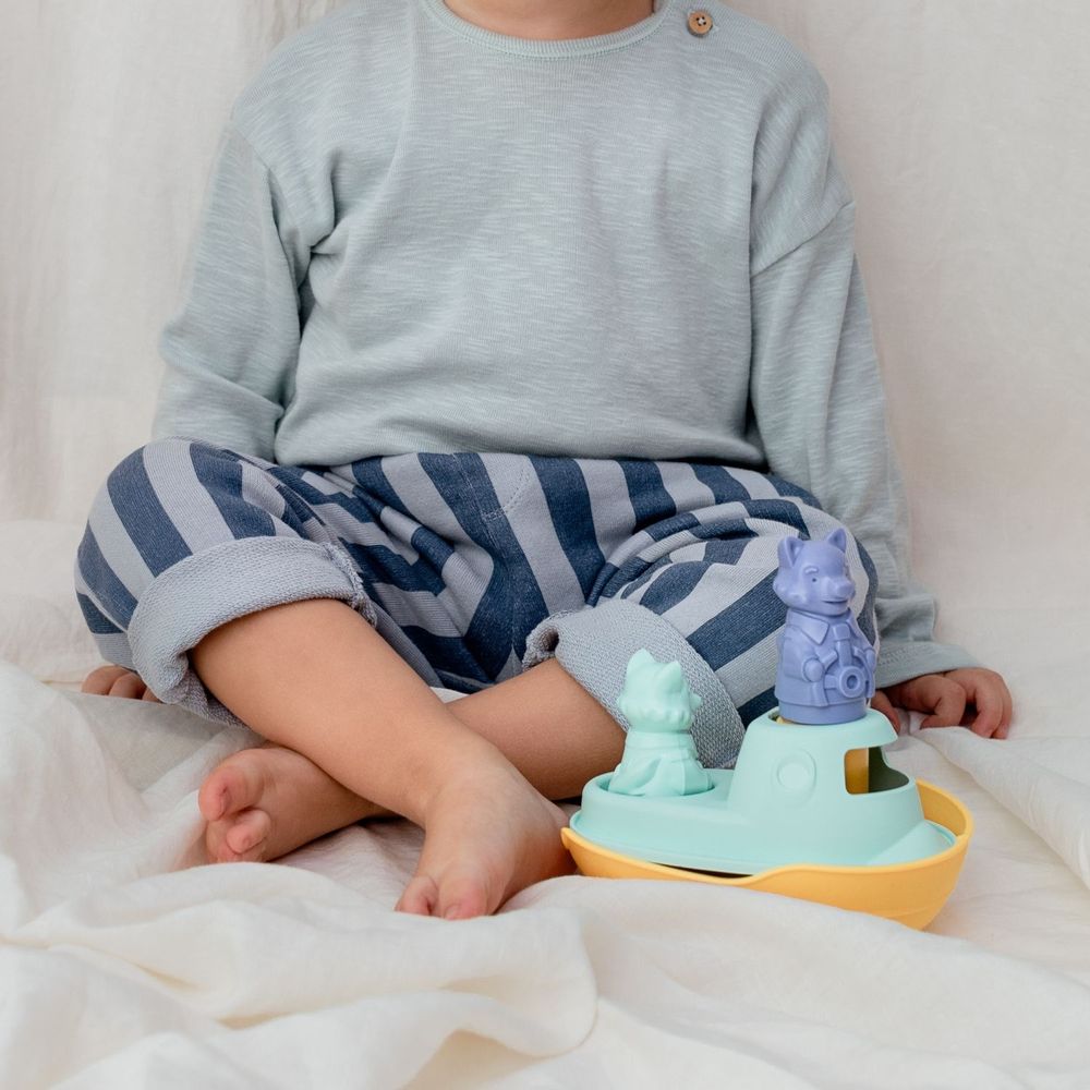 Toys - My first 2-in-1 boat - Made in France 100% recycled and recyclable plastic - LE JOUET SIMPLE.