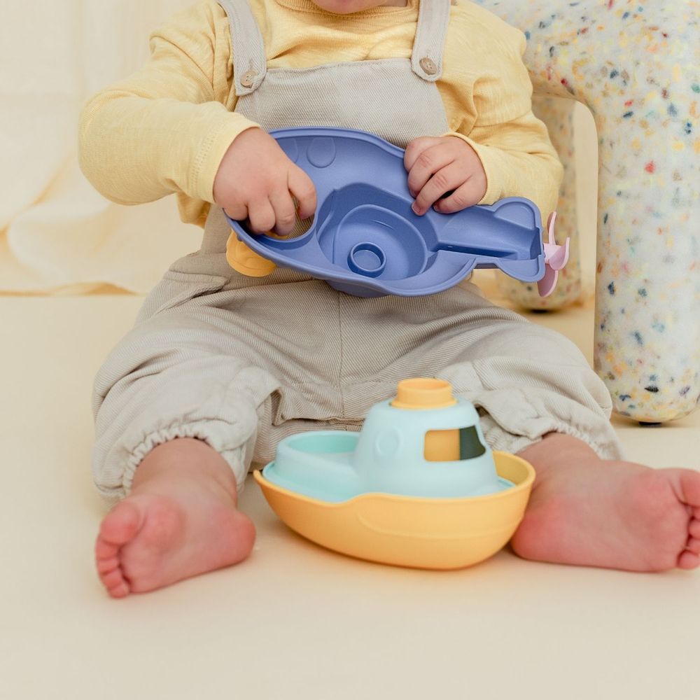 Toys - My first 2-in-1 boat - Made in France 100% recycled and recyclable plastic - LE JOUET SIMPLE.