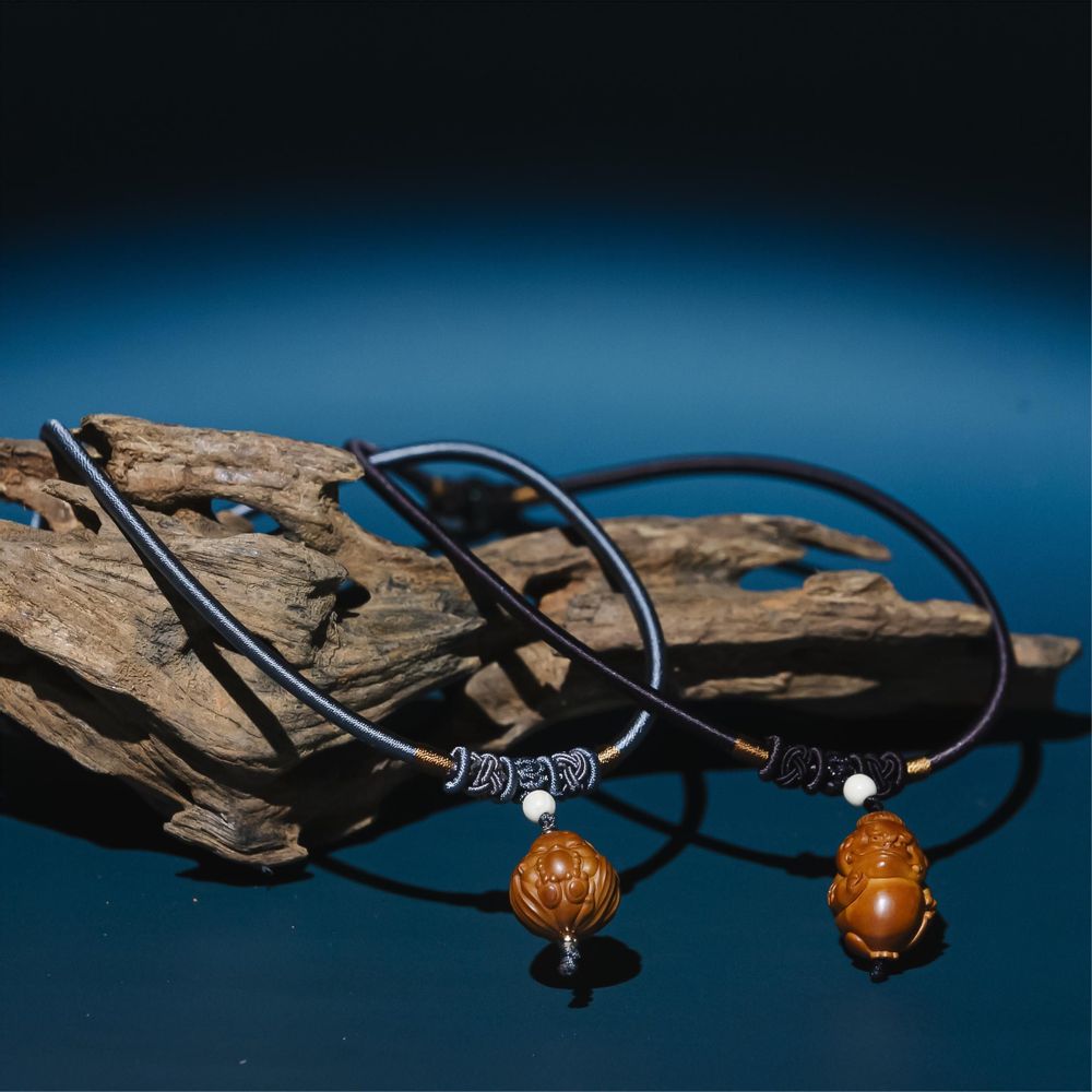 Bijoux - Bijoux d'art populaire chinois, sculpture sur noyau - THE ZHAI