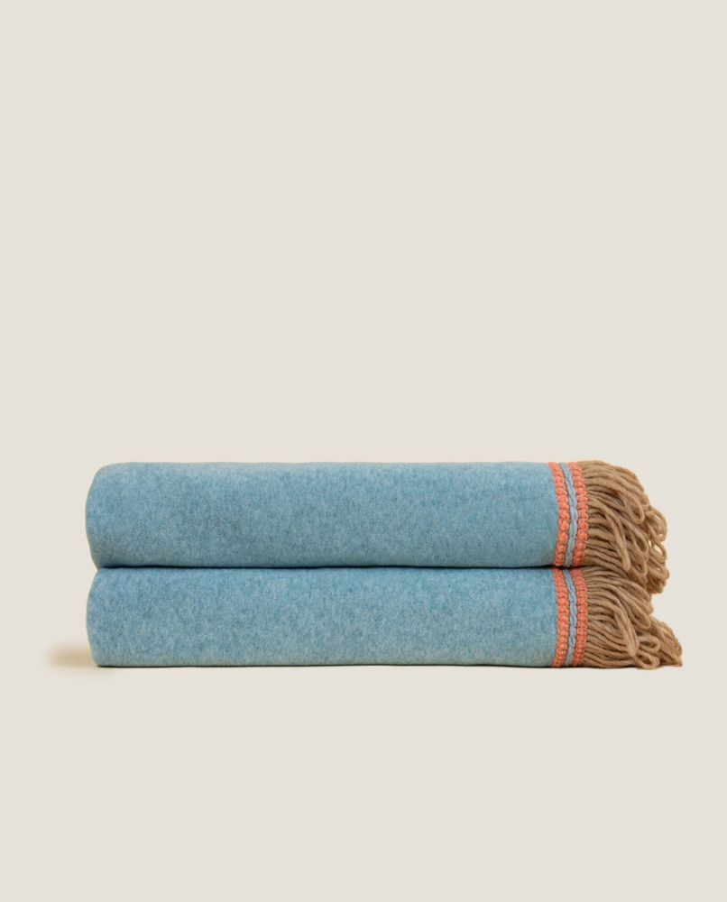 Throw blankets - SOFT BAMBOO WITH FRINGES COLLECTION - SOFT COTTON WITH EMBROIDERY COLLECTION - FRATI HOME