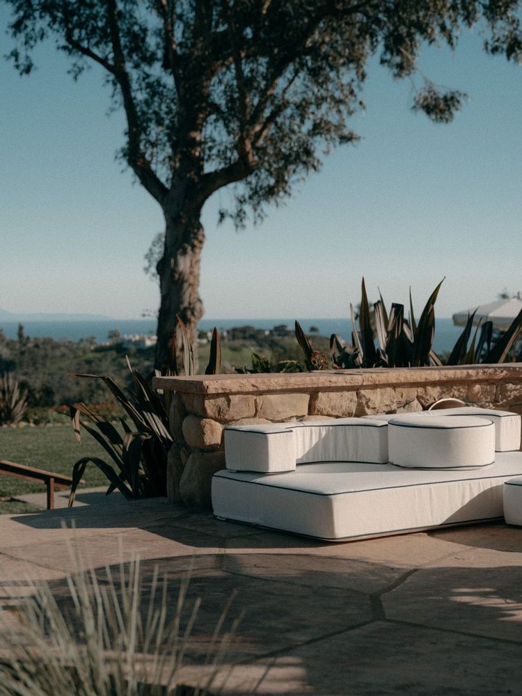 Lawn sofas - MODULAR PILLOW STACK - BUSINESS & PLEASURE CO.