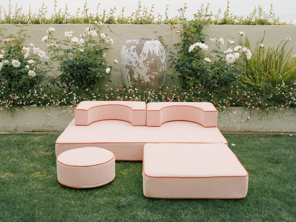 Lawn sofas - MODULAR PILLOW STACK - BUSINESS & PLEASURE CO.