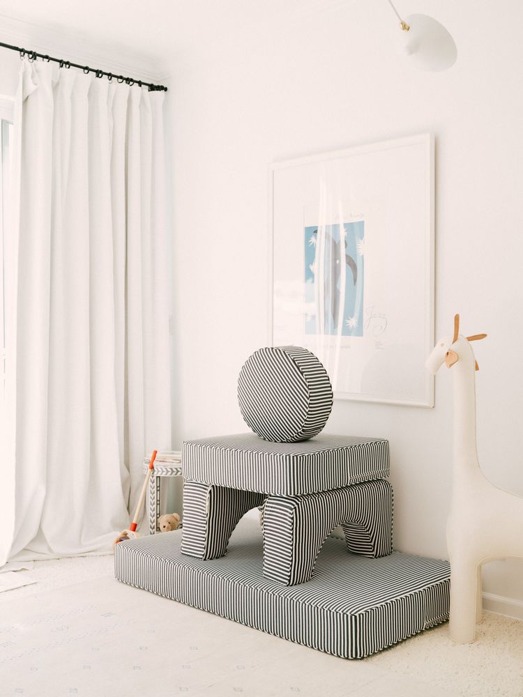 Lawn sofas - MODULAR PILLOW STACK - BUSINESS & PLEASURE CO.