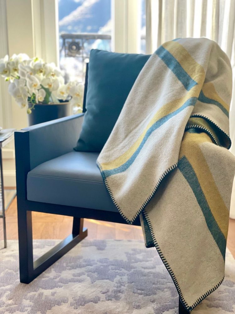 Throw blankets - jacquard throw with windowpane pattern - VILLA COMO