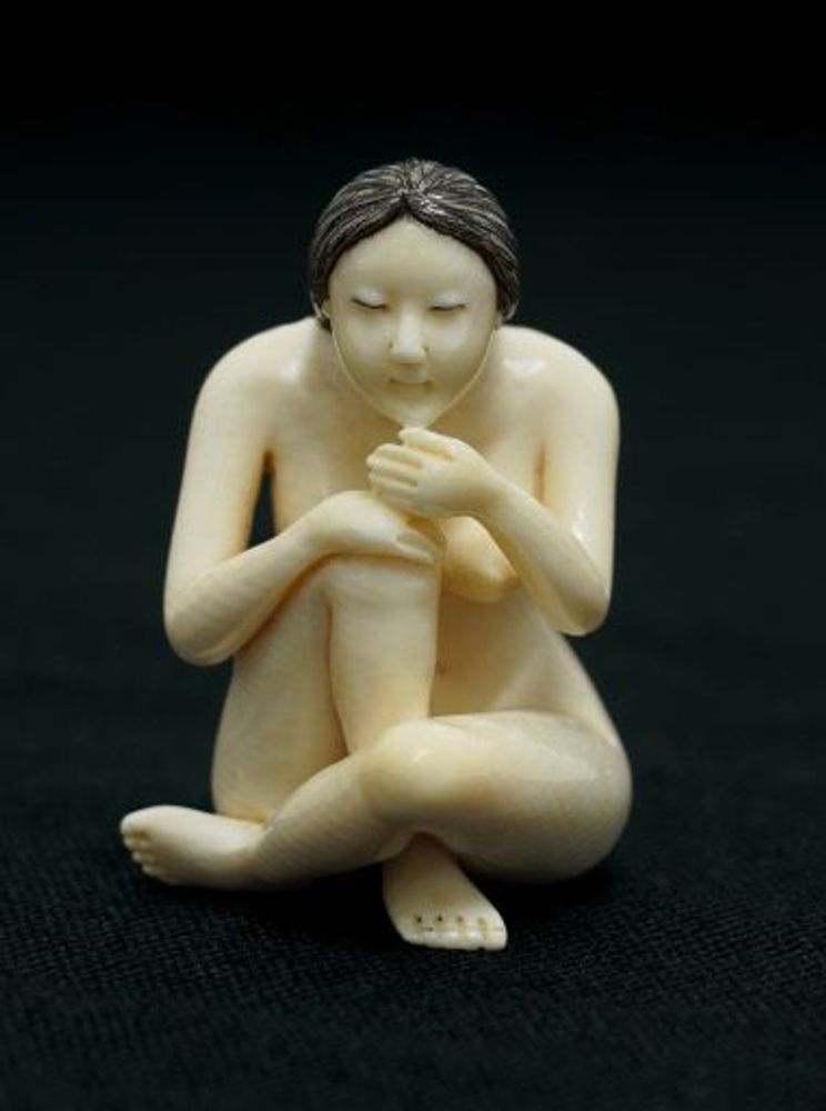 Unique pieces - The naked truth. - TRESORIENT